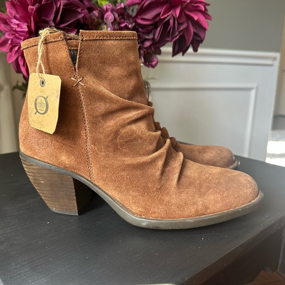 Born Aire Brown Western-inspired Ankle Boots - 9.5M - NWT - Picture 3 of 7